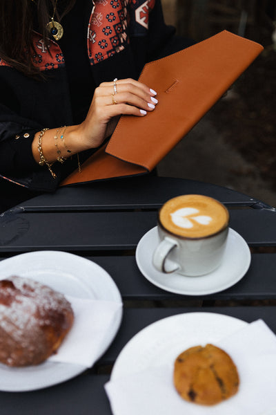 BROWN | ENVELOPE LAPTOP SLEEVE
