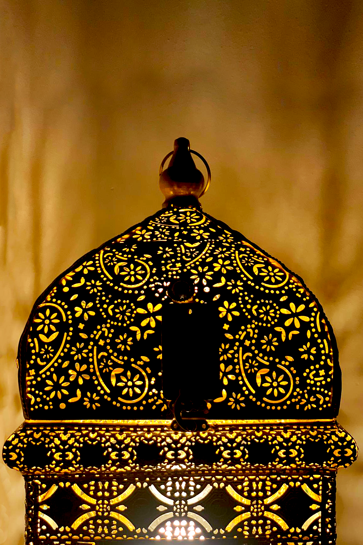 The Pearl Sultan Lantern - ShopAuthentique