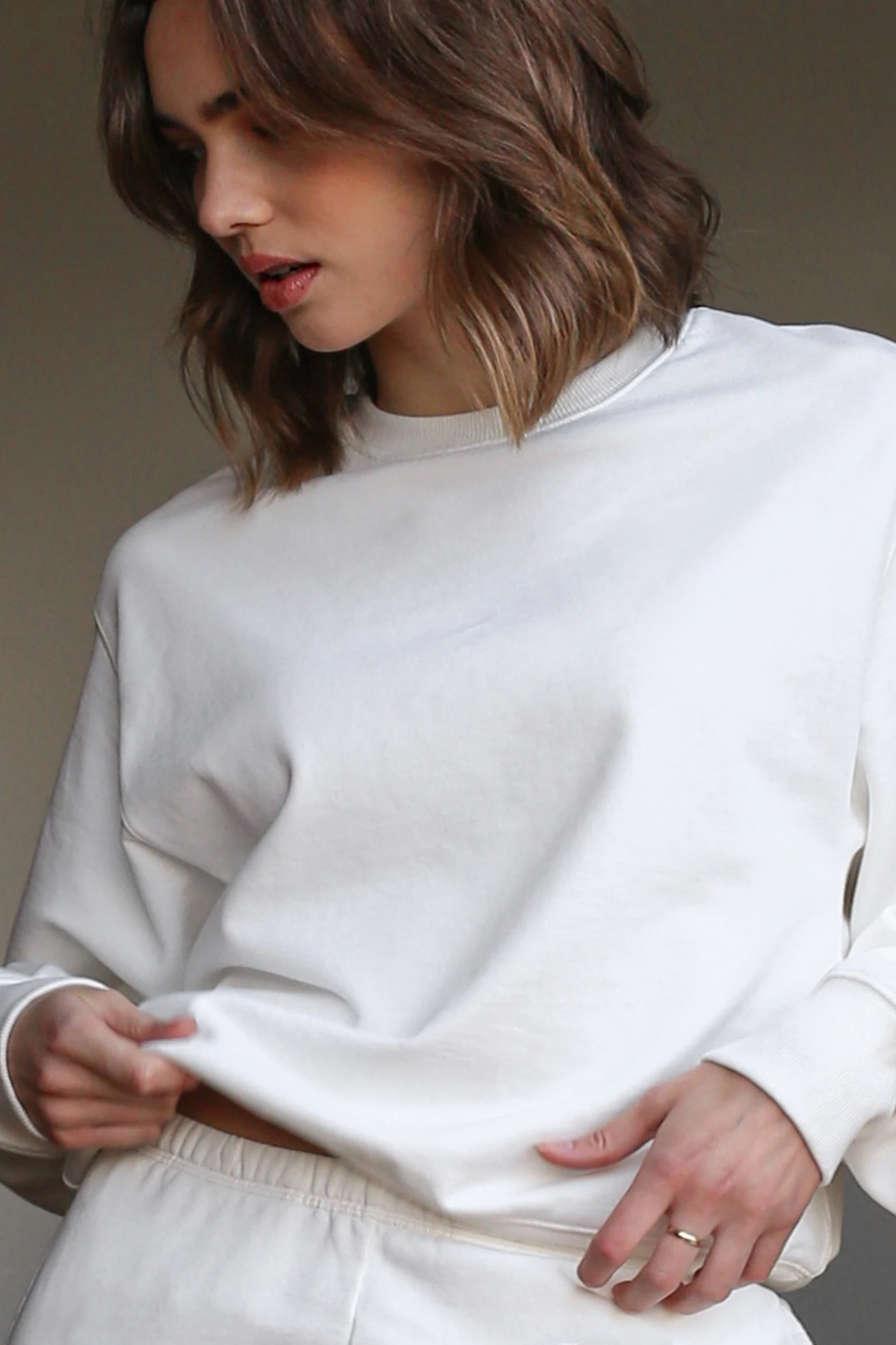 The "BEST FRIEND" Crew Neck Sweatshirt | Cream