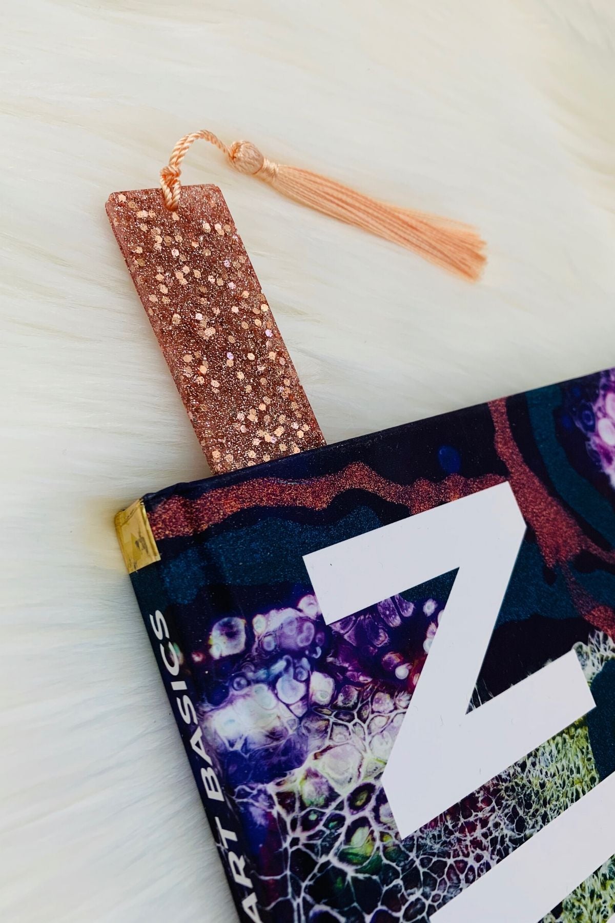 Resin Bookmark - ShopAuthentique