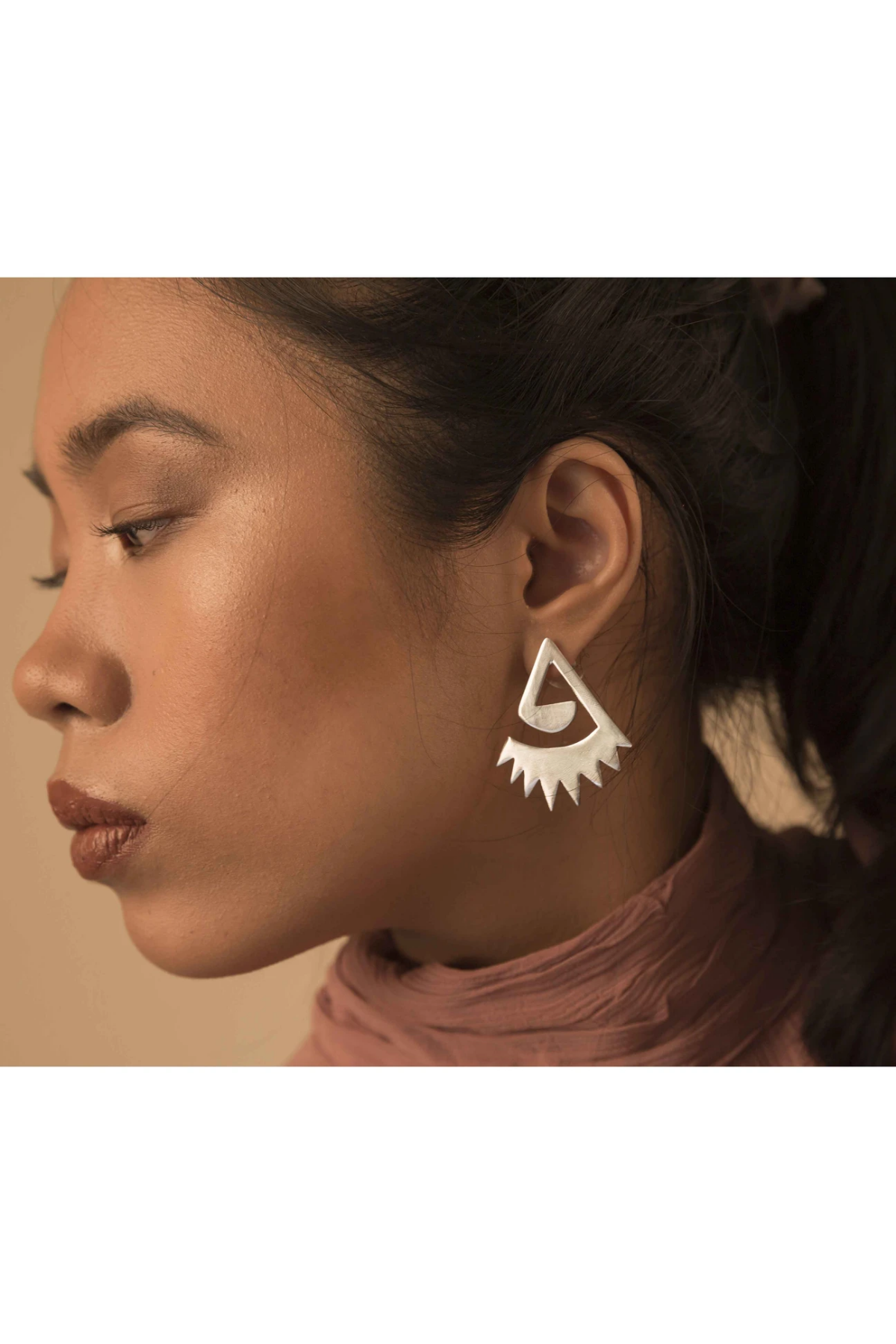 Bask Earrings in Silver