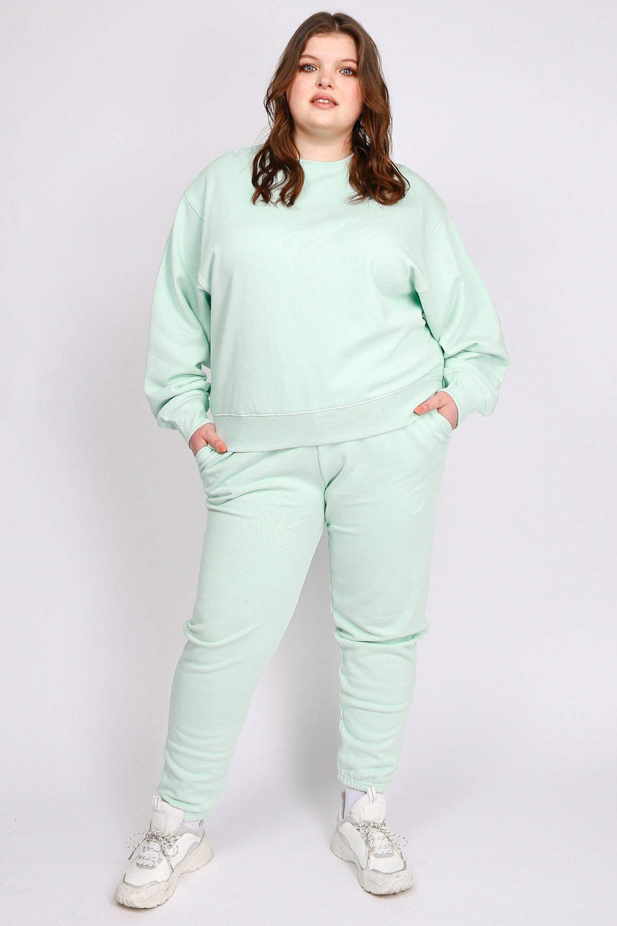 The "BEST FRIEND" Crew Neck Sweatshirt | Mint Gelato