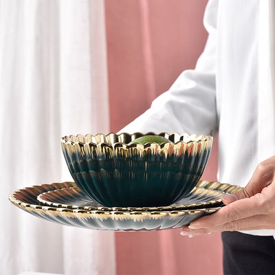 Rosa Petal Serveware