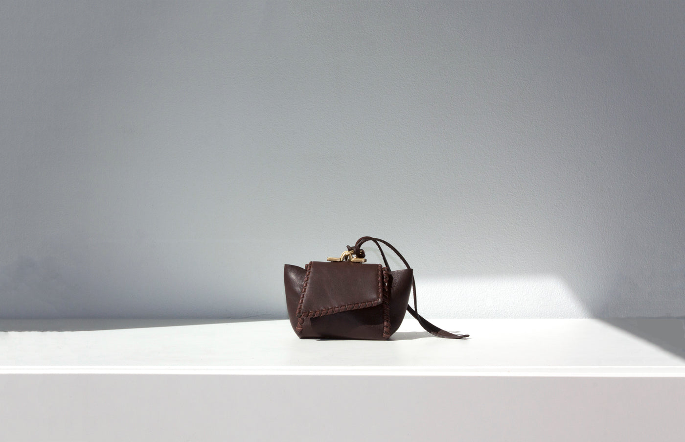 MICRO NELEPHANT in Palisander Brown - ShopAuthentique