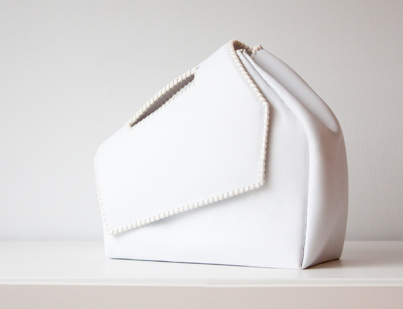 KAHLO in Ciervo White - ShopAuthentique