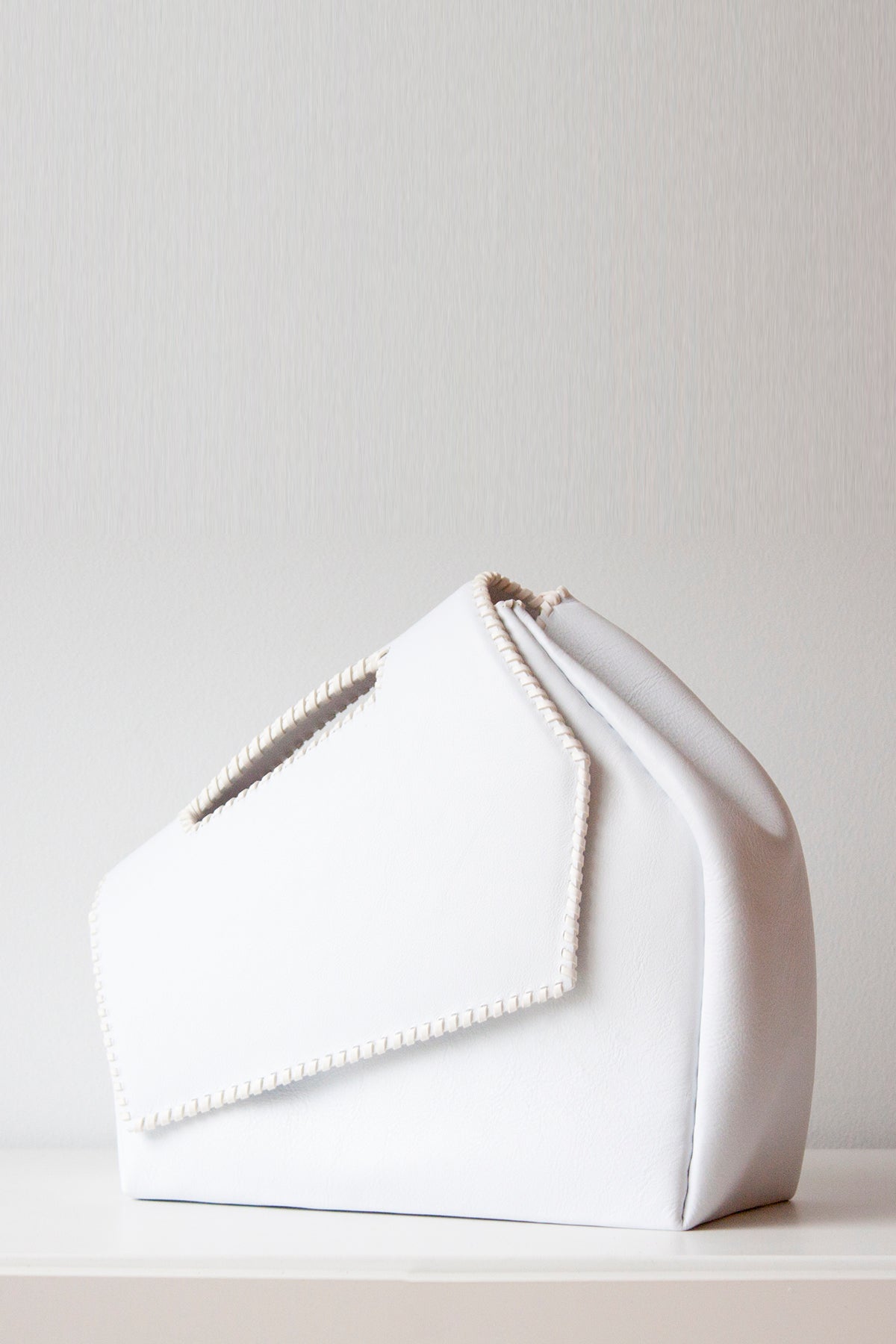 KAHLO in Ciervo White - ShopAuthentique